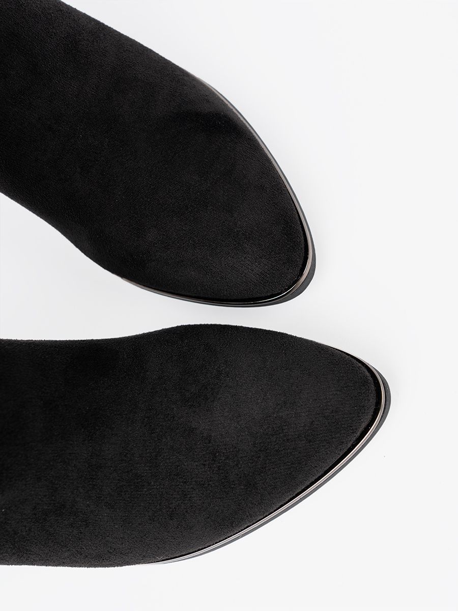 Botine negre din suede cu pliuri elegante