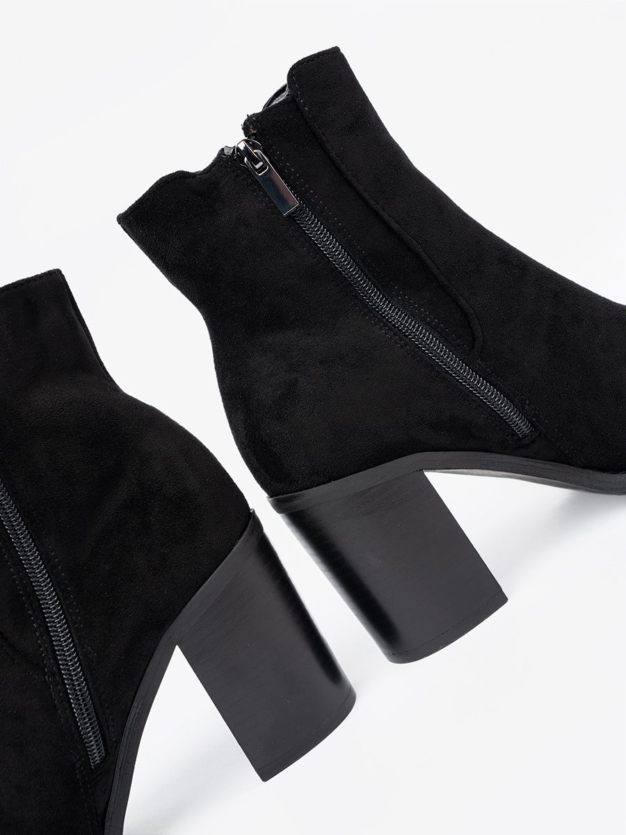 Botine negre din imitație de zămsă pe toc