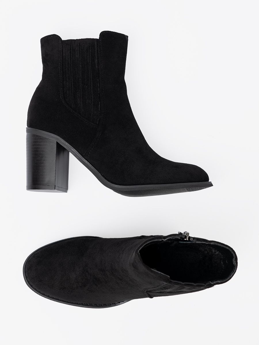 Botine negre din imitație de zămsă pe toc