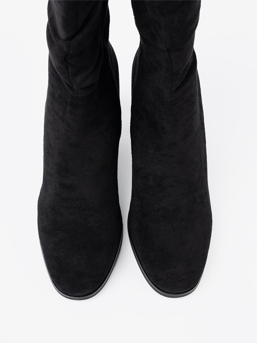 Botine negre cu toc și guler plisat