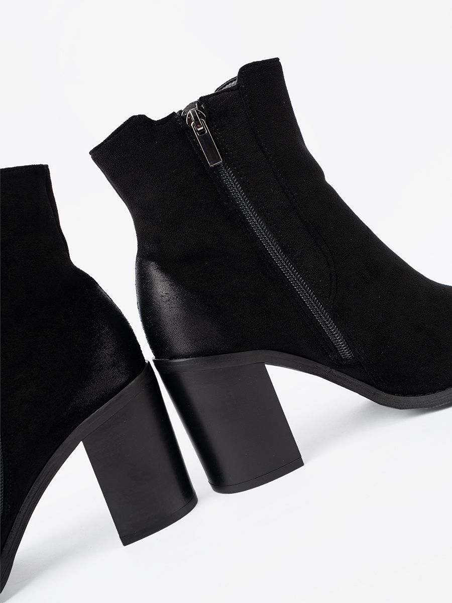 Botine negre din suede pe toc înalt