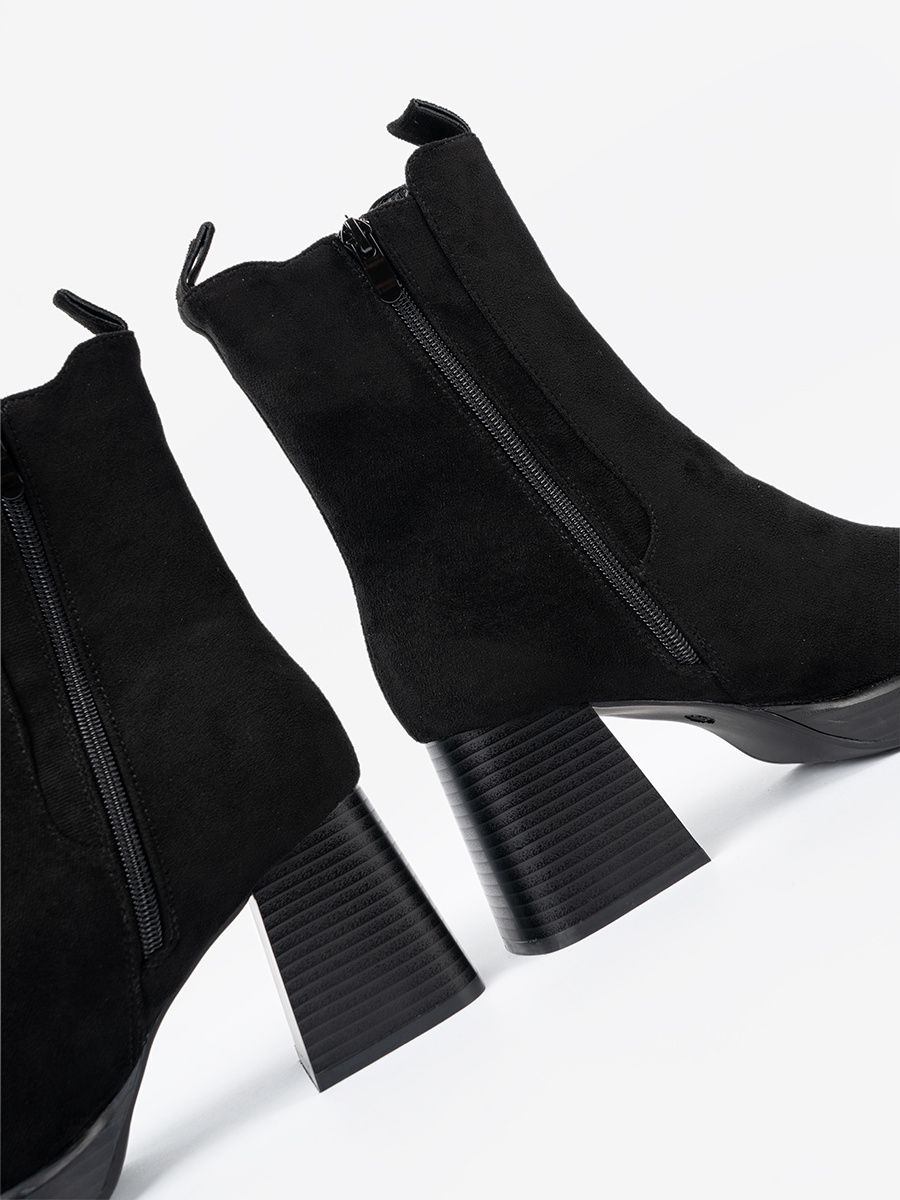 Botine elegante cu toc gros și inserții elastice