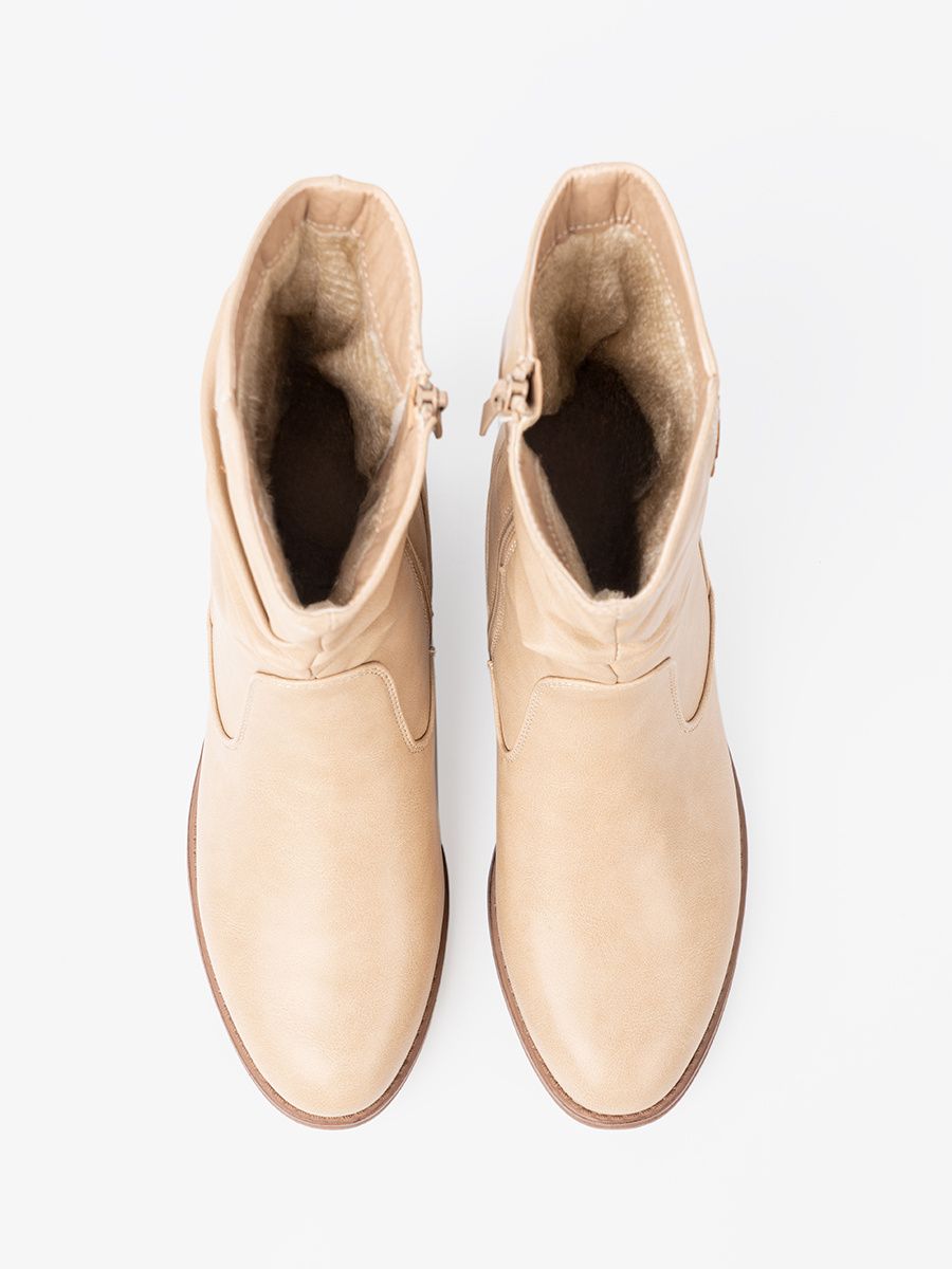 Botine bej confortabile cu pliuri