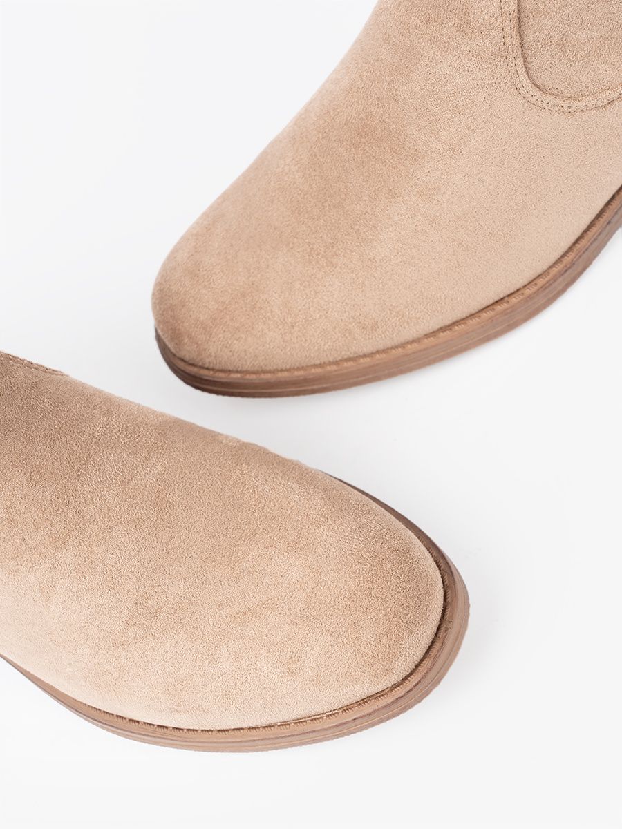 Botine bej cu guler plisat