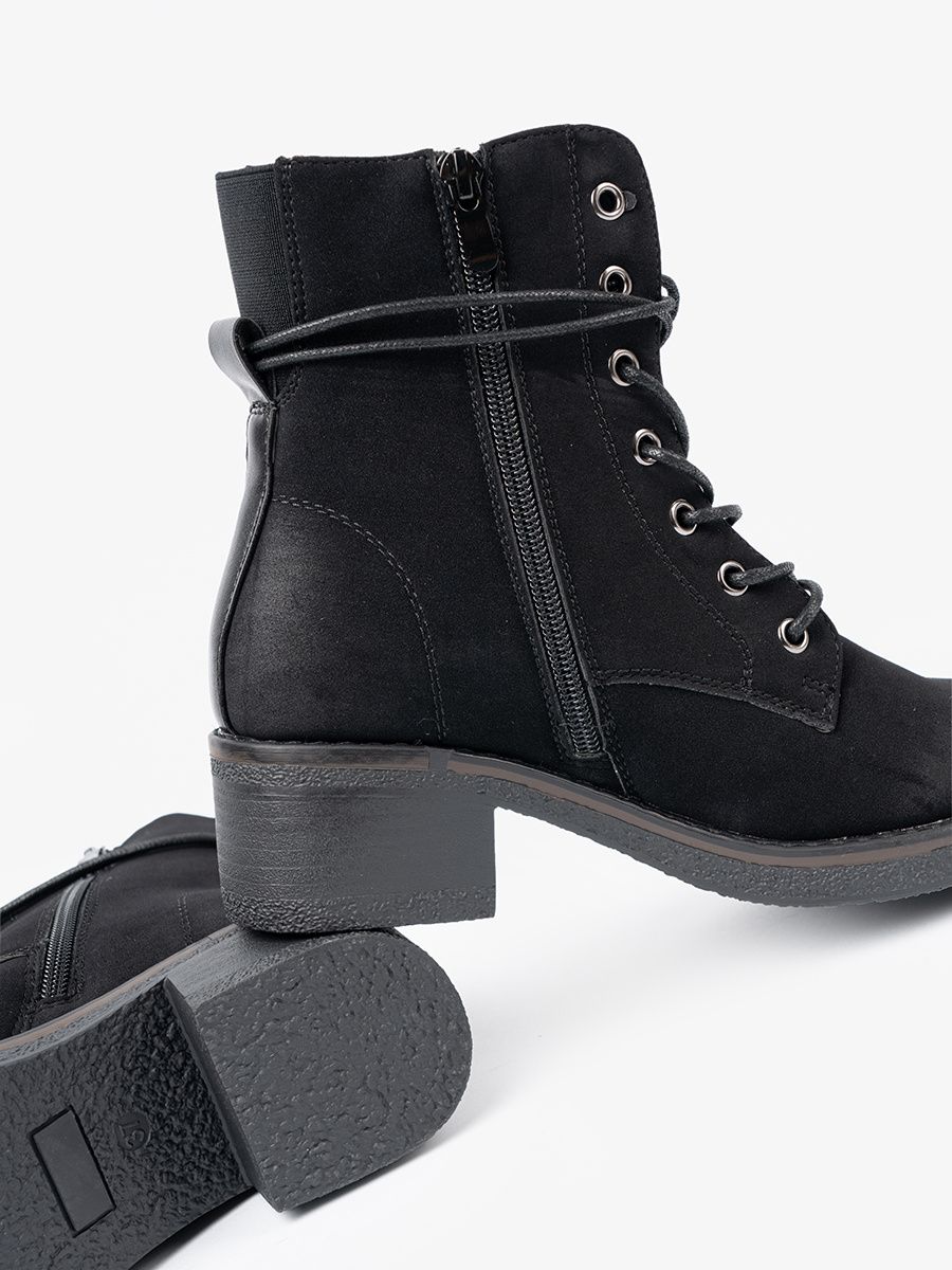 Botine negre cu șireturi și toc mic