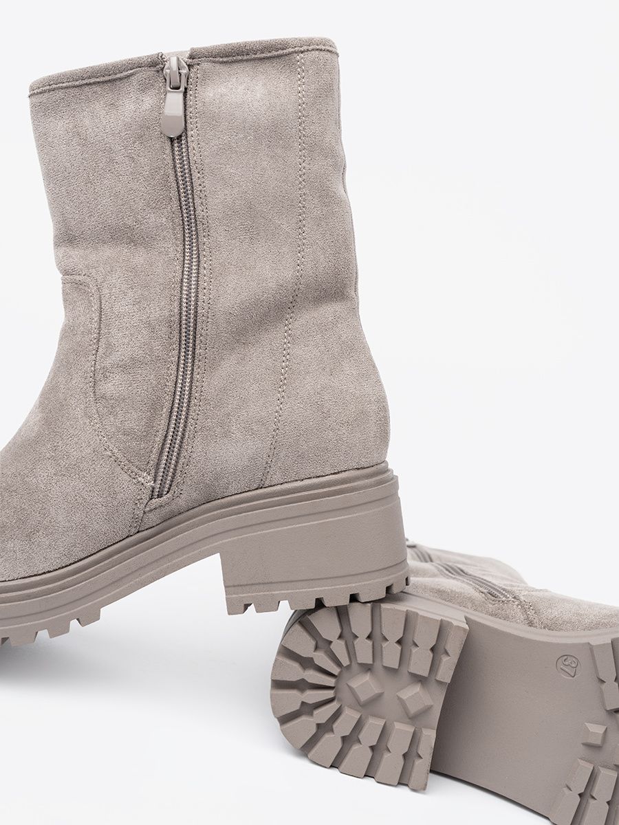 Botine gri confortabile cu talpă masivă