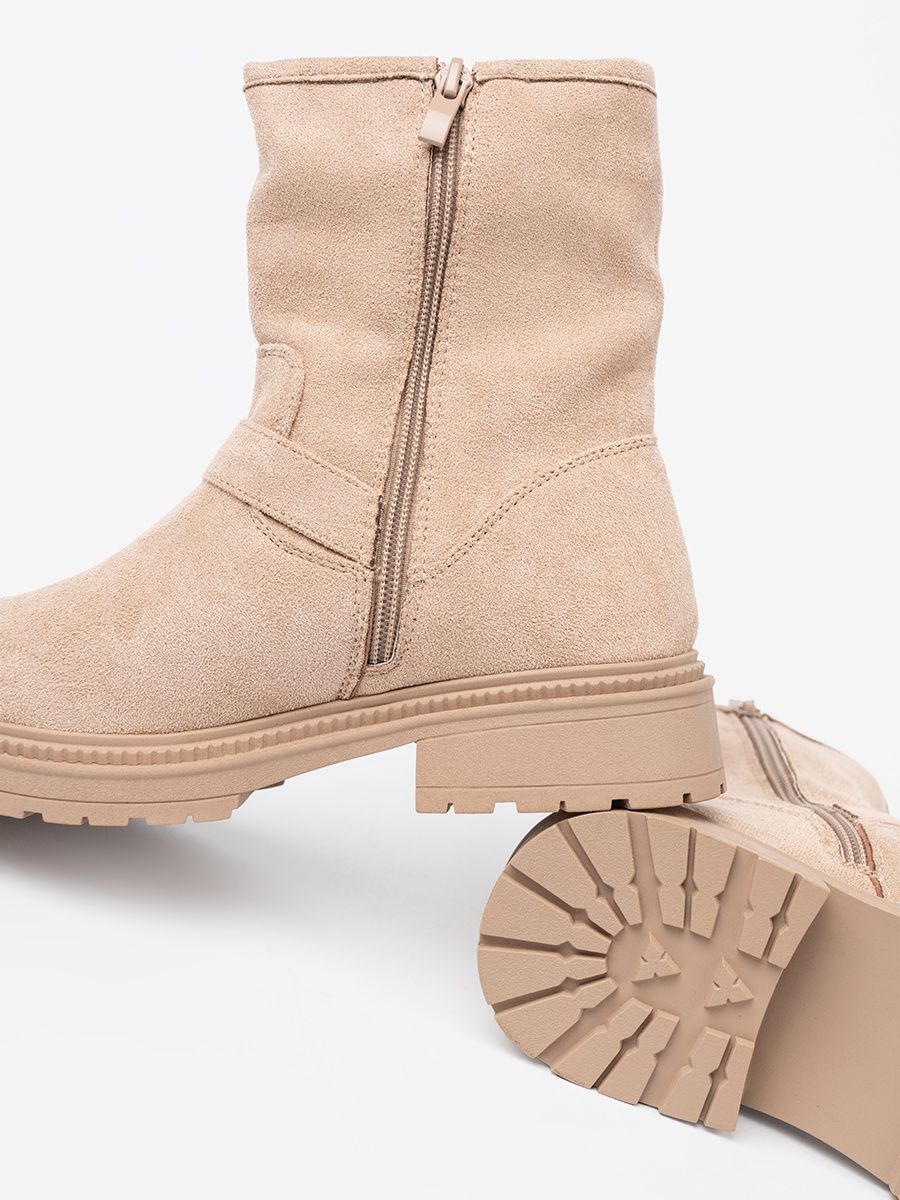 Botine bej elegante cu catarame decorative