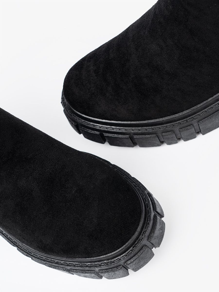 Botine negre stilate pe platformă