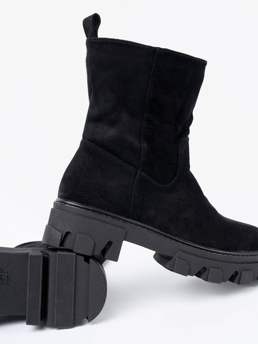 Botine negre cu croi minimalist