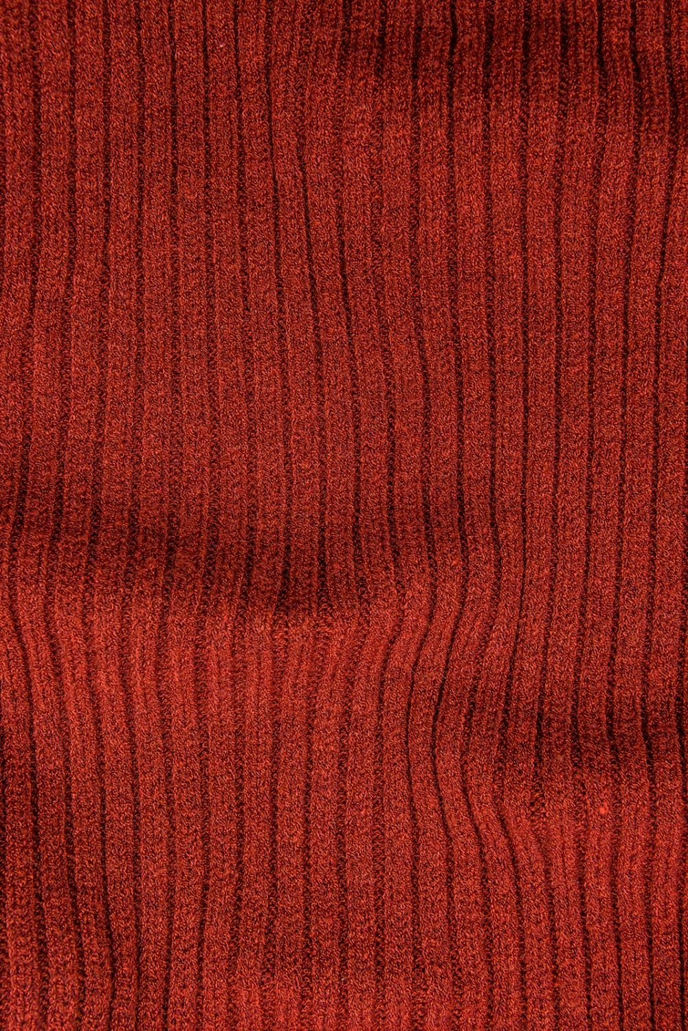 Rochie teracotă din tricot cu guler înalt