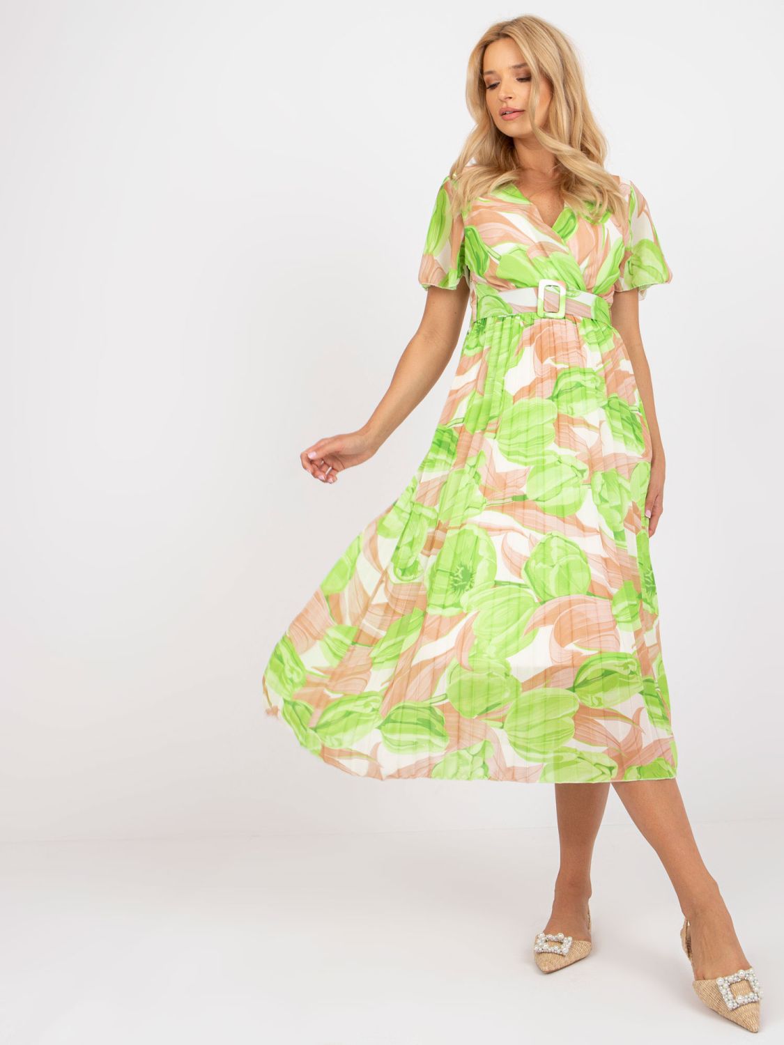 Rochie midi cu flori în verde deschis