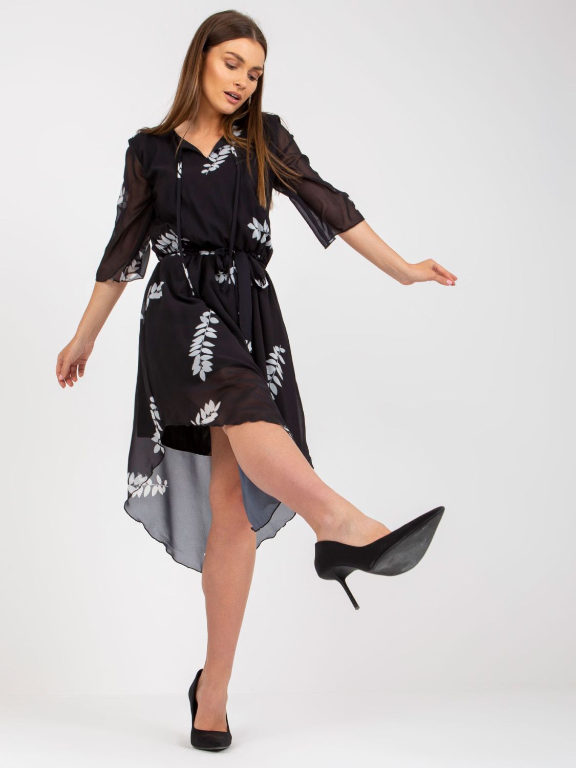 Rochie asimetrică neagră cu mâneci 3/4