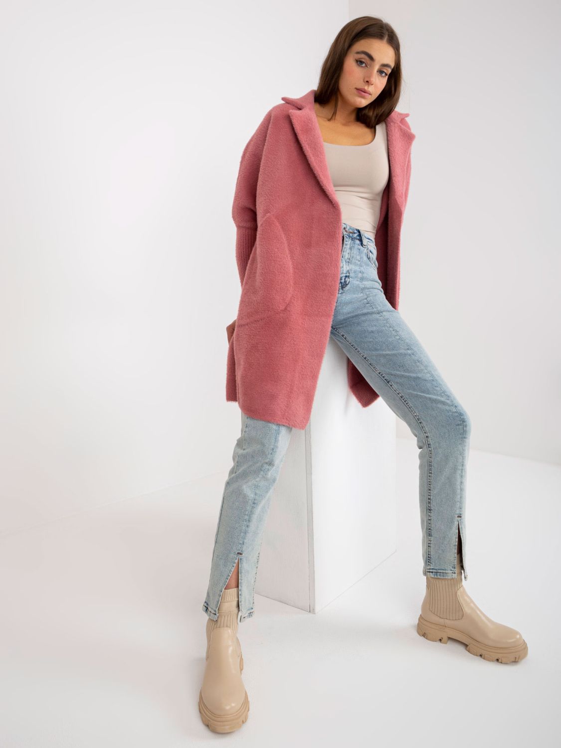 Palton roz din alpaca cu lână Eveline