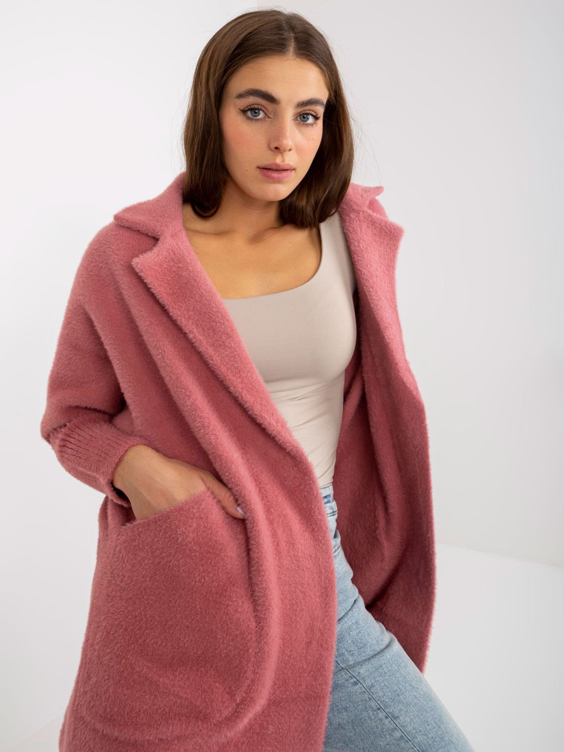 Palton roz din alpaca cu lână Eveline