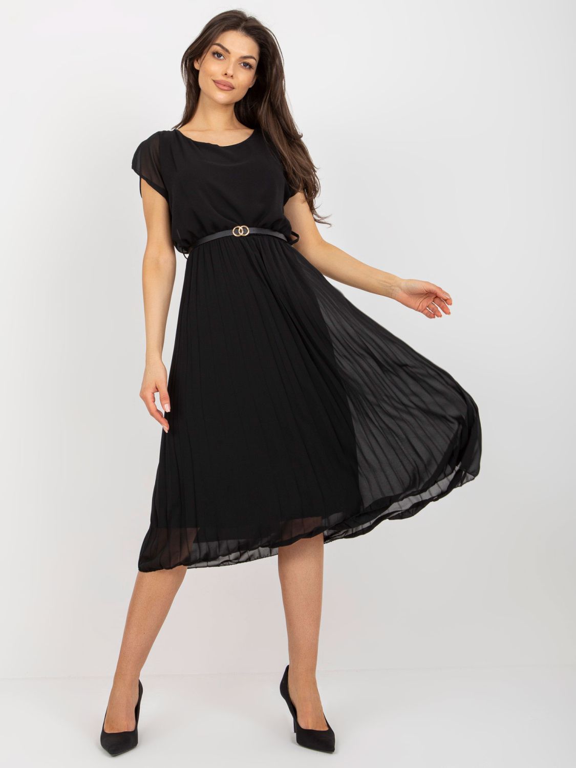 Rochie plisată neagră cu decolteu rotund