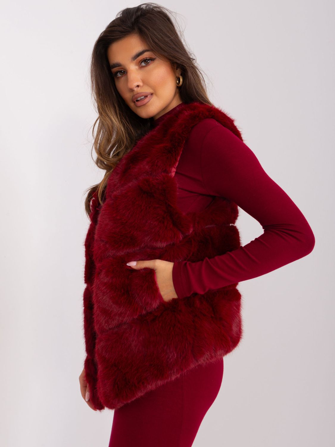 Vesta asimetrică bordo pentru femei