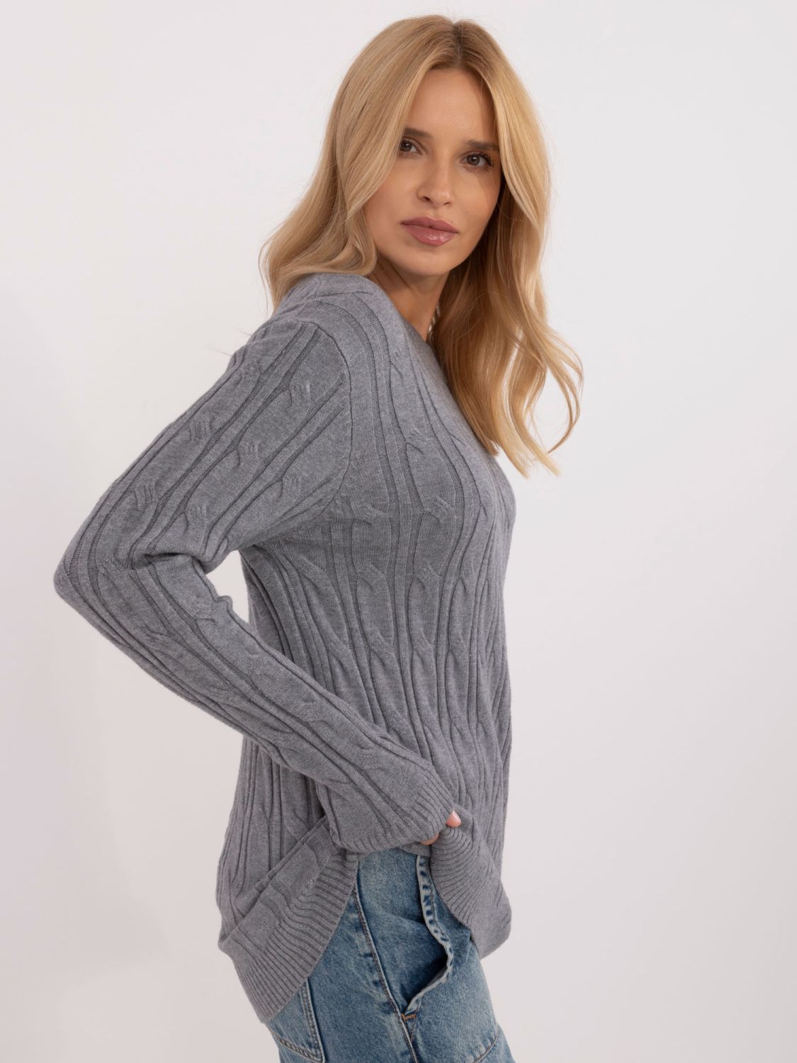 Pulover gri elegant cu mâneci lungi