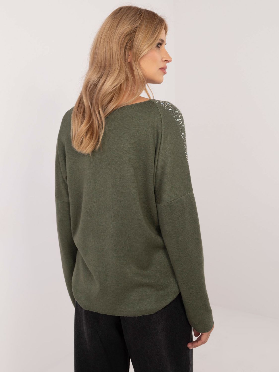 Pulover elegant khaki cu aplicație