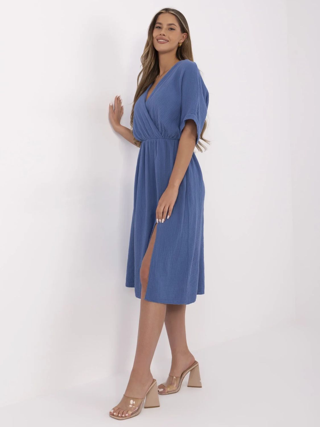 Rochie albastră evazată