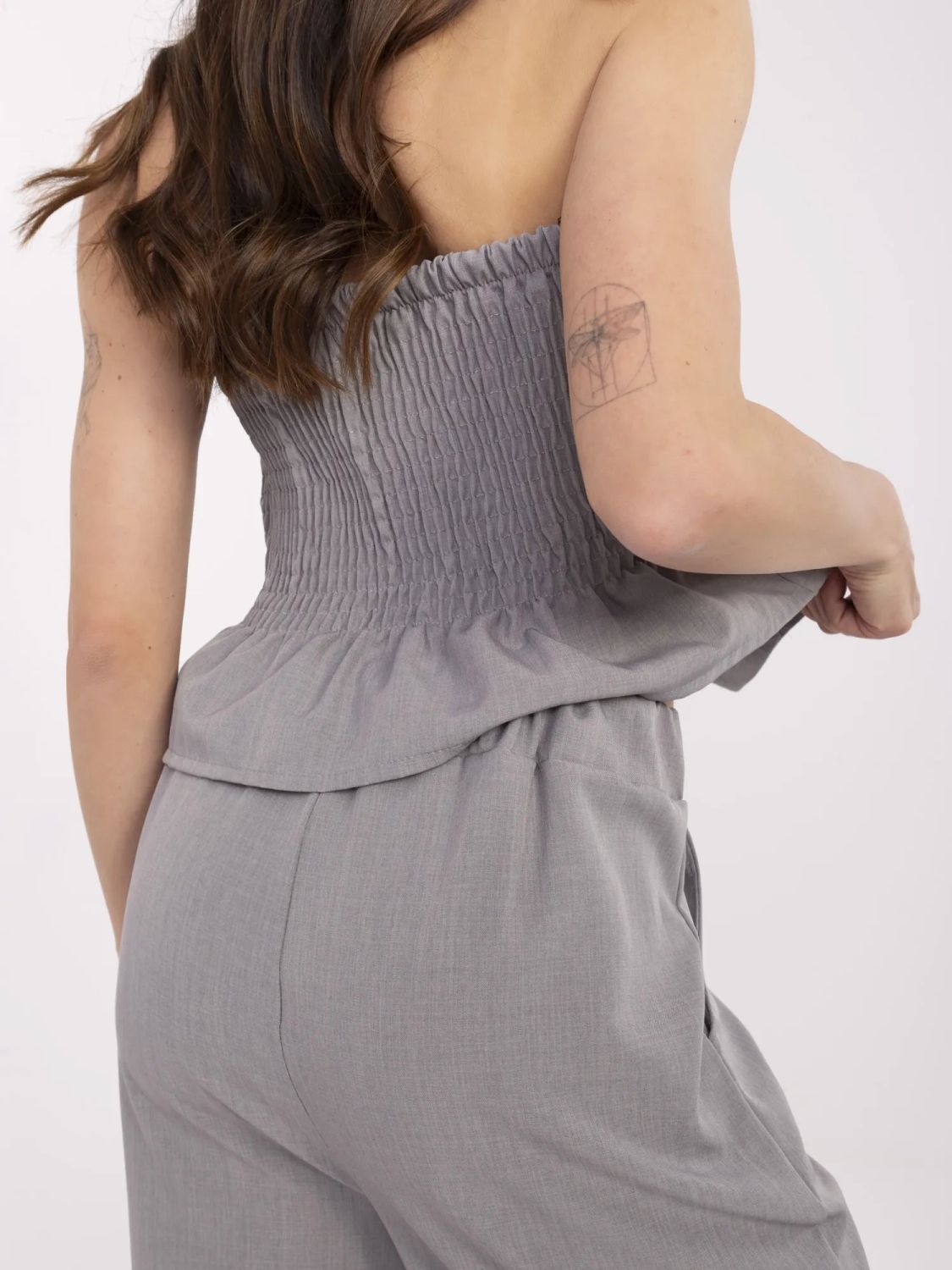 Compleu elegant în culoare gri
