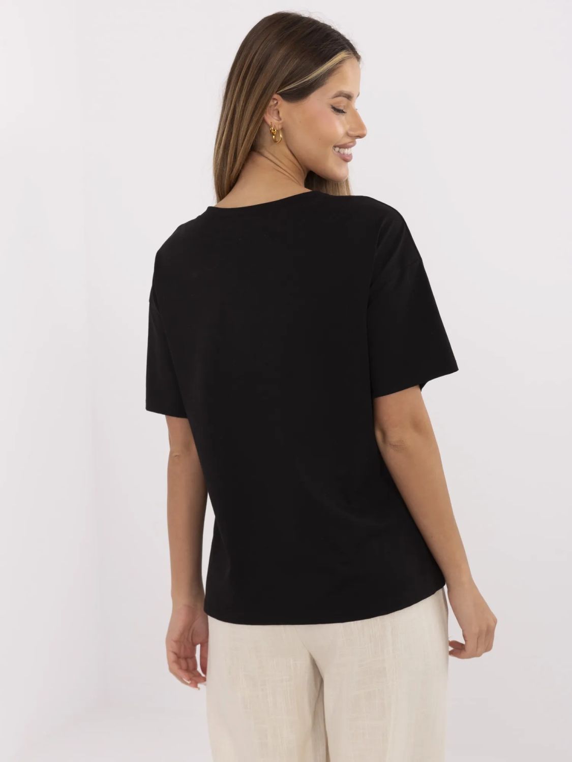 Tricou negru stilat cu imprimeu