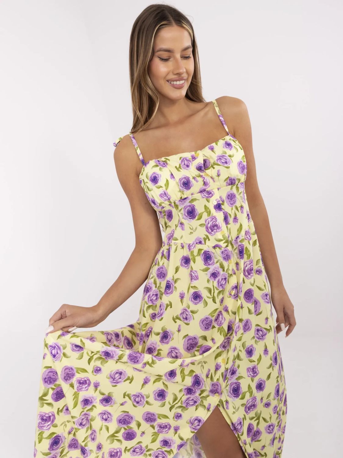 Rochie midi cu flori și bretele