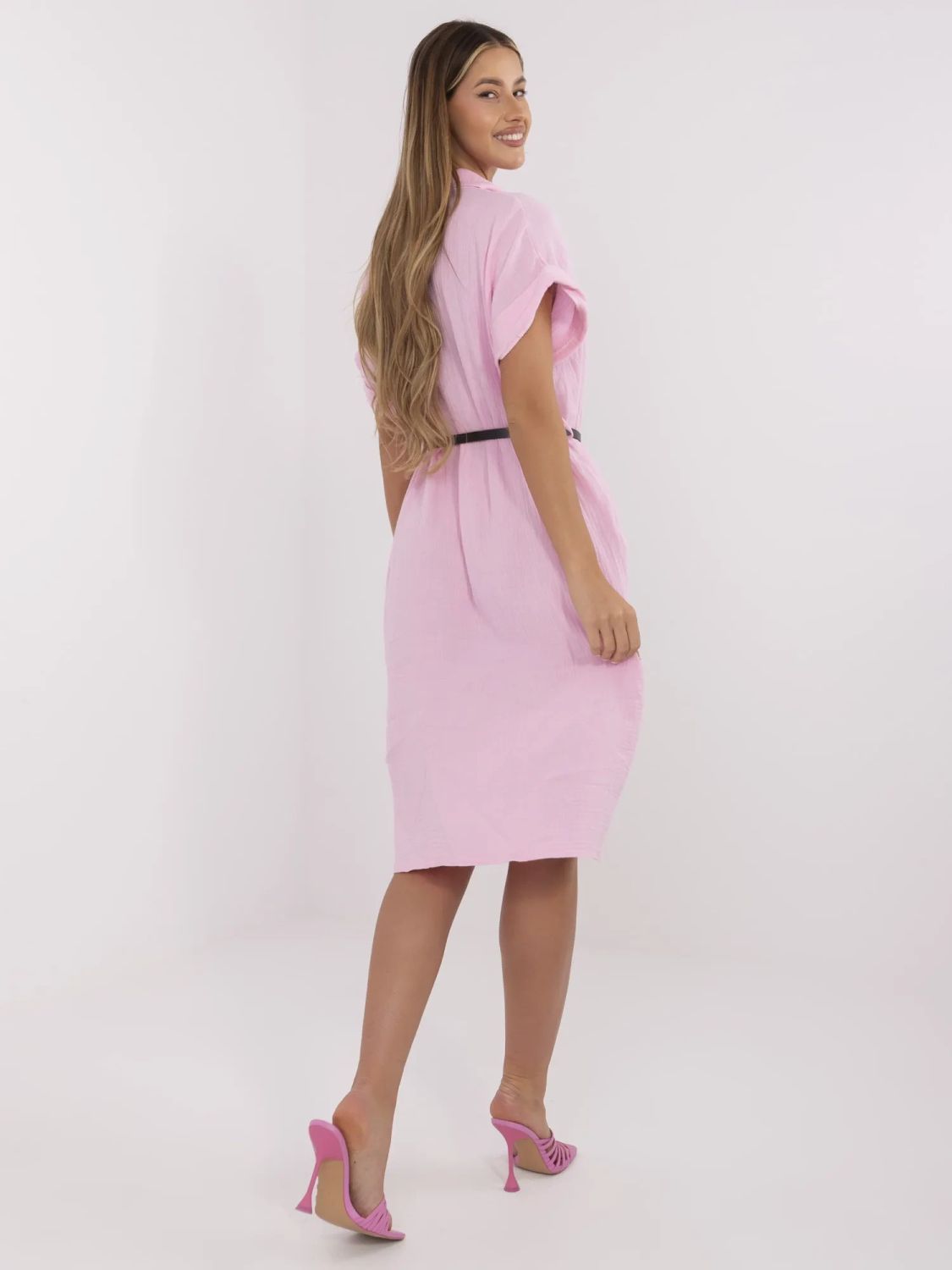 Rochie roz simplă cu guler