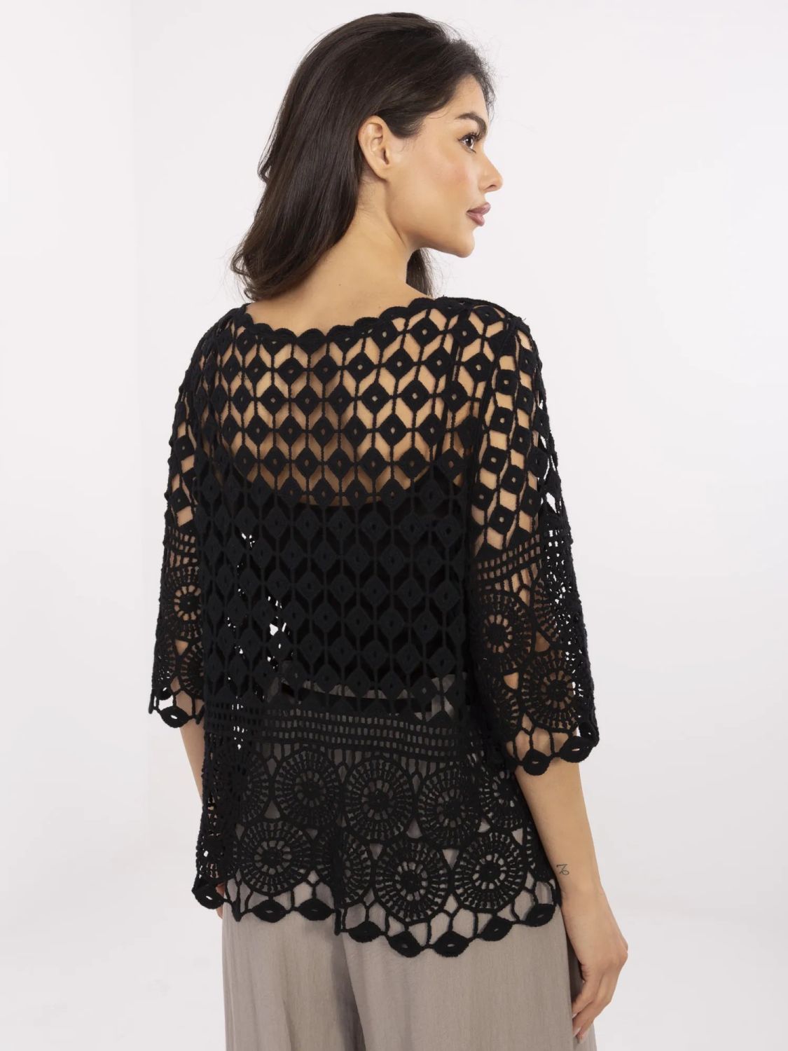 Bluză neagră elegantă cu mânecă 3/4