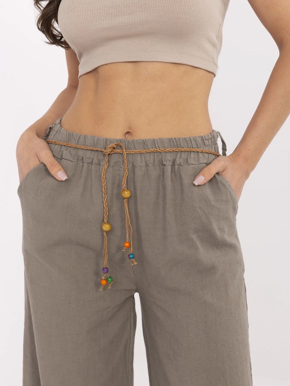 Pantaloni largi bej din in