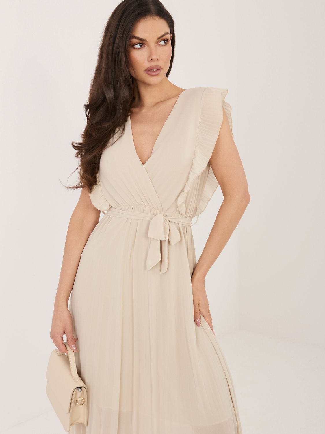 Rochie midi bej evazată cu curea