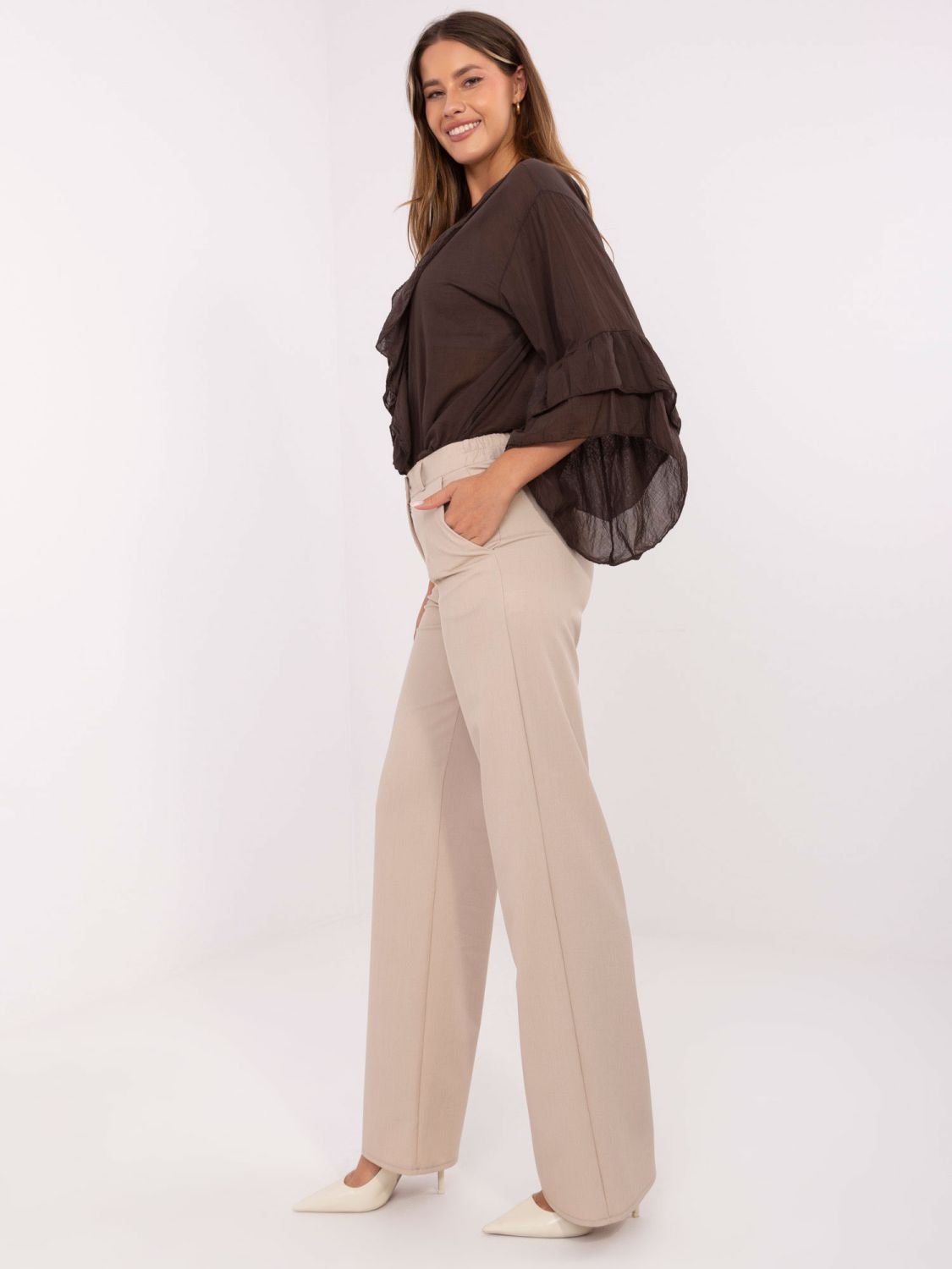 Pantaloni bej eleganți, largi, din bumbac