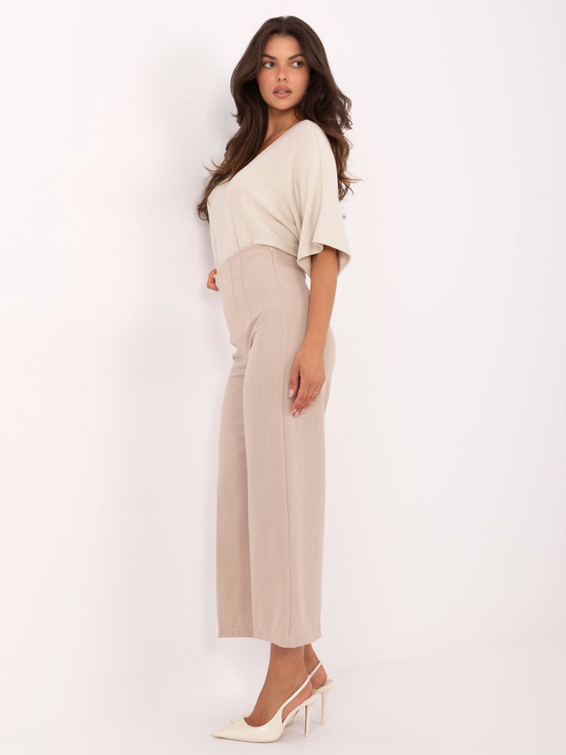 Pantaloni eleganți bej