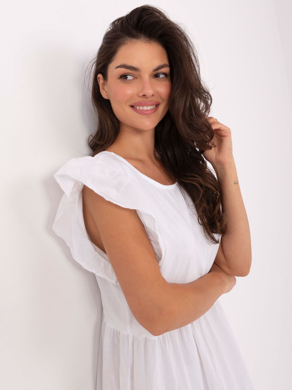 Rochie albă oversize cu volan