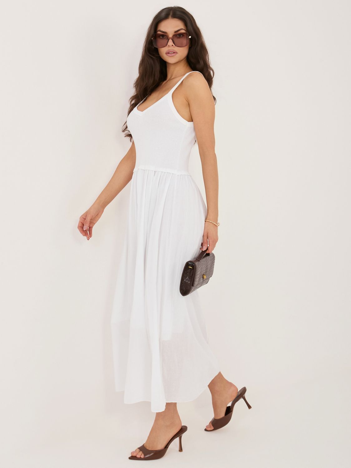 Rochie maxi albă evazată cu căptușeală