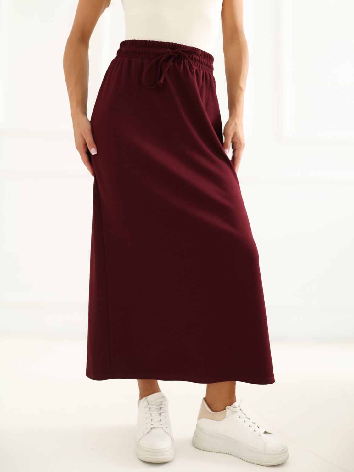 Fustă midi bordo cu legare în talie