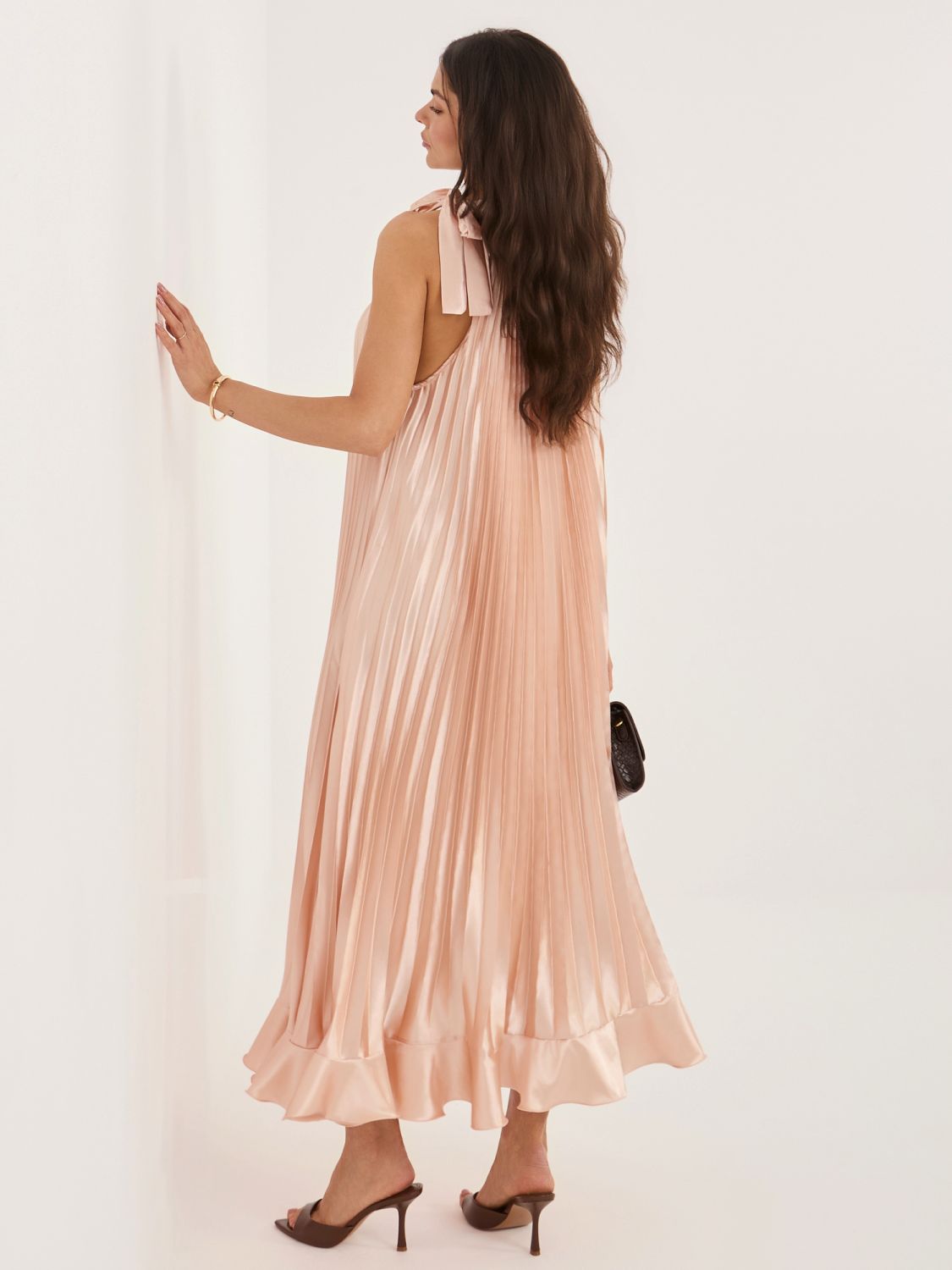 Rochie midi de cocktail cu volan și cordon