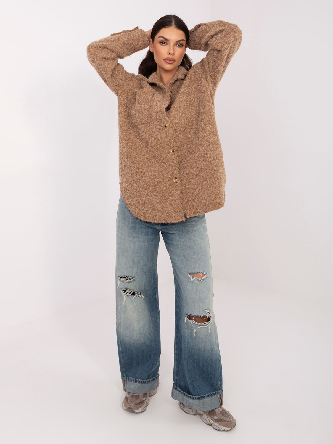 Jachetă camel stilată cu guler și buzunare