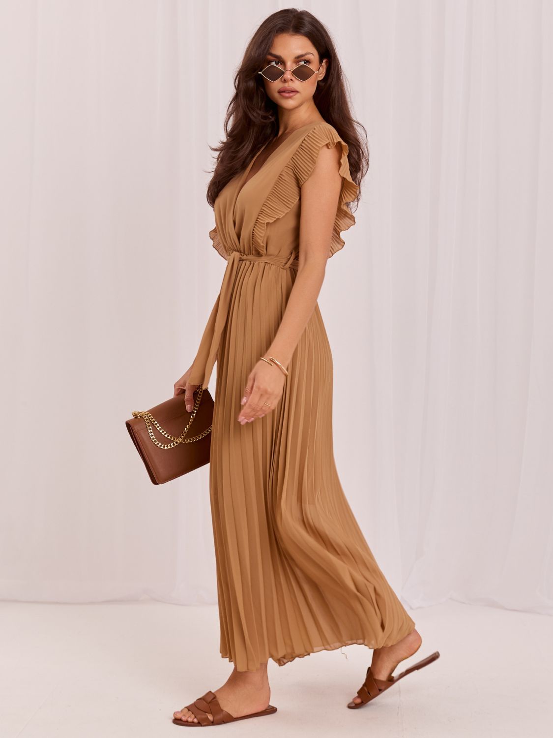 Rochie midi maro evazată cu curea