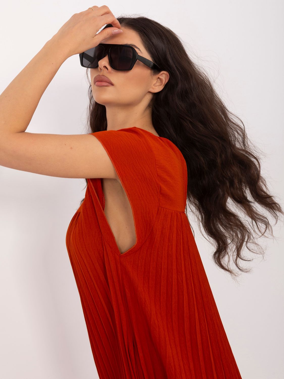 Rochie midi cocktail portocalie fără mâneci