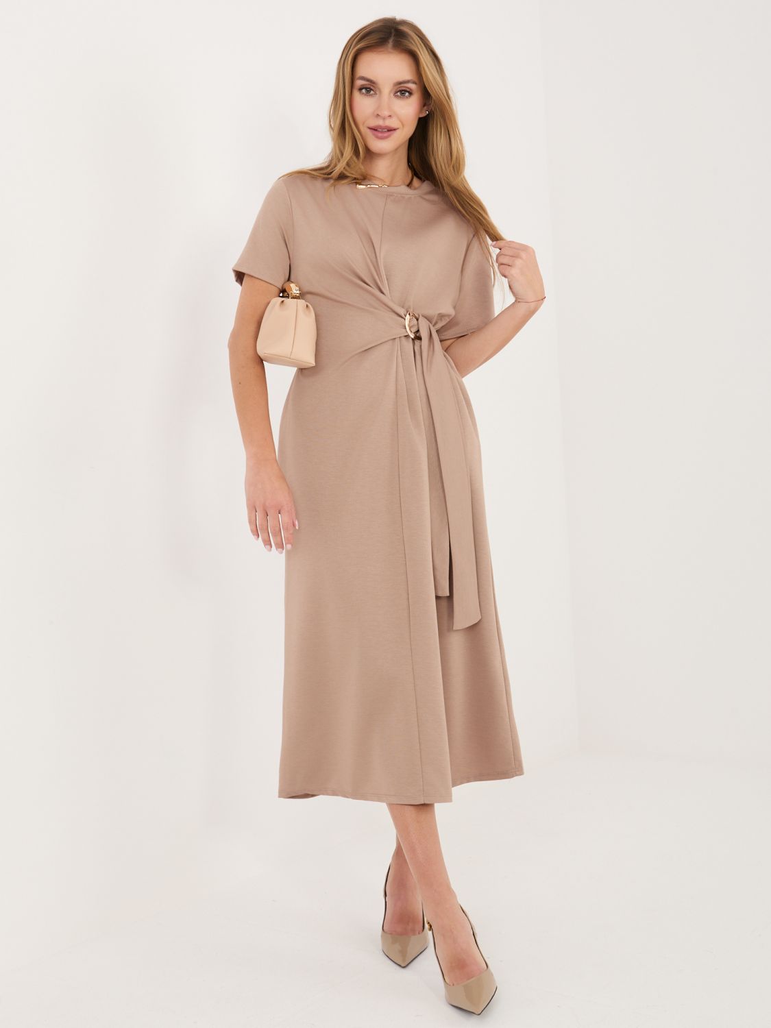 Rochie midi bej cu mânecă scurtă