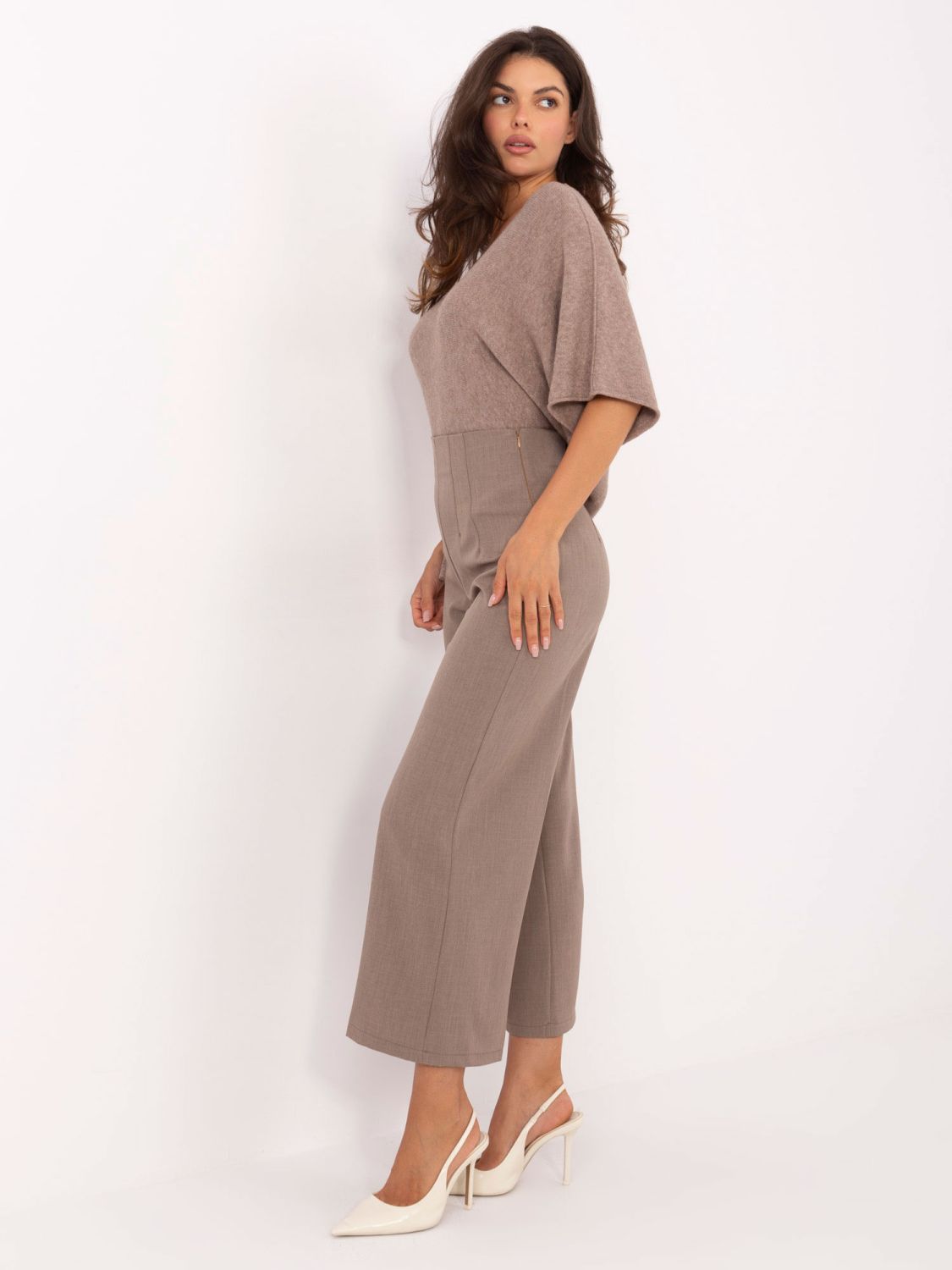 Pantaloni eleganți bej cu talie înaltă