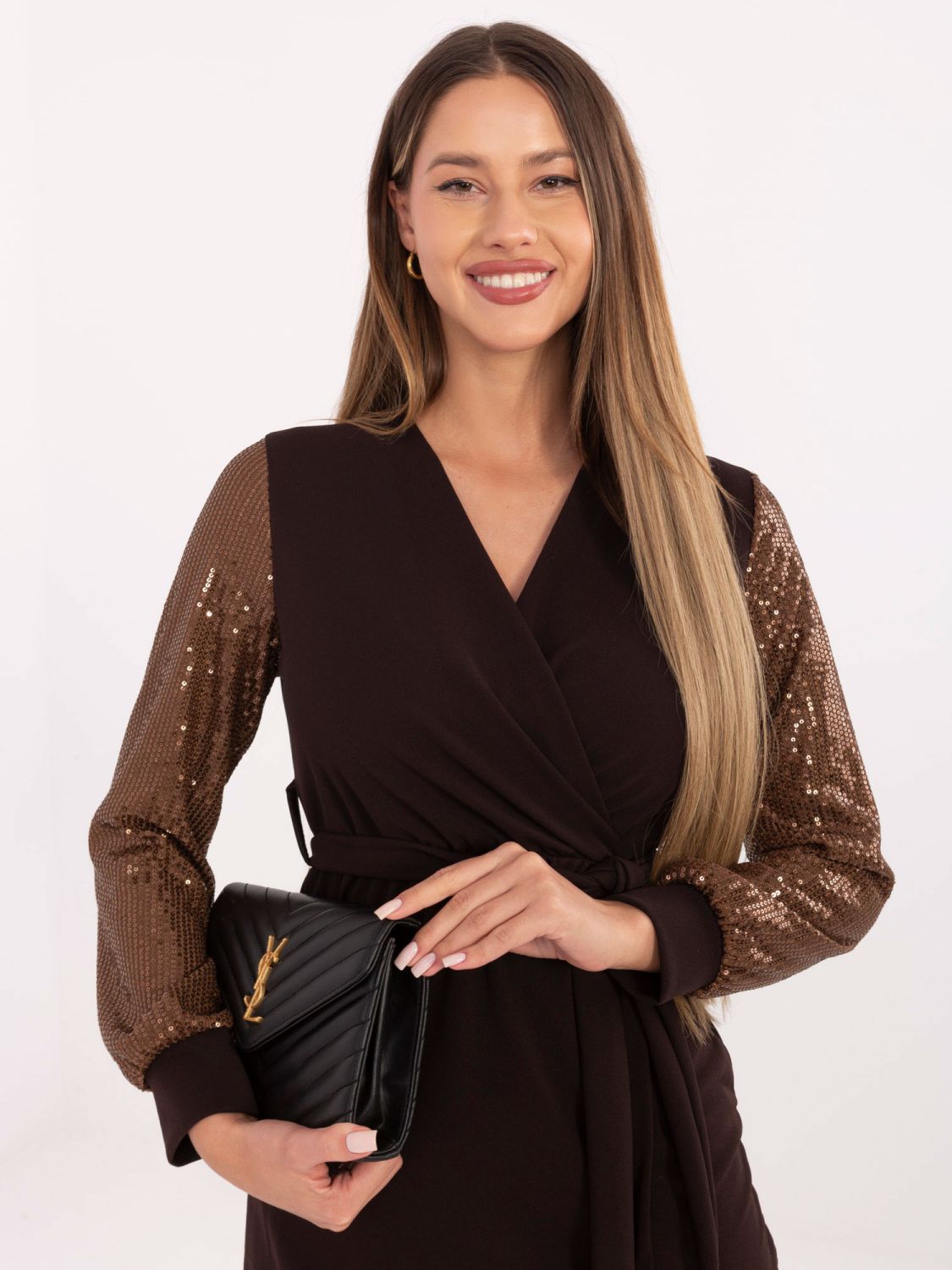 Rochie mini elegantă cu paiete, maro închis