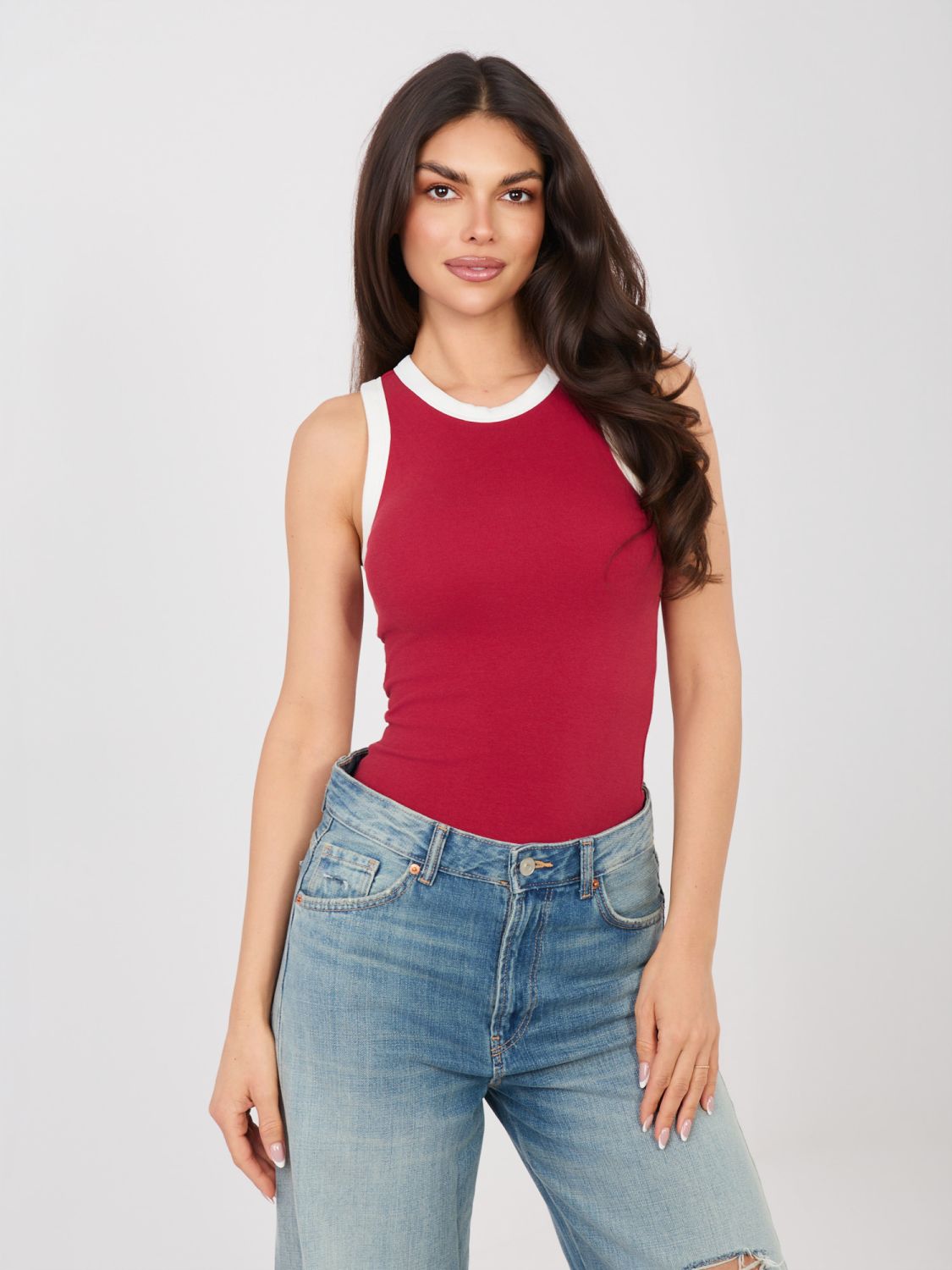 Top scurt din bumbac roșu fără mâneci
