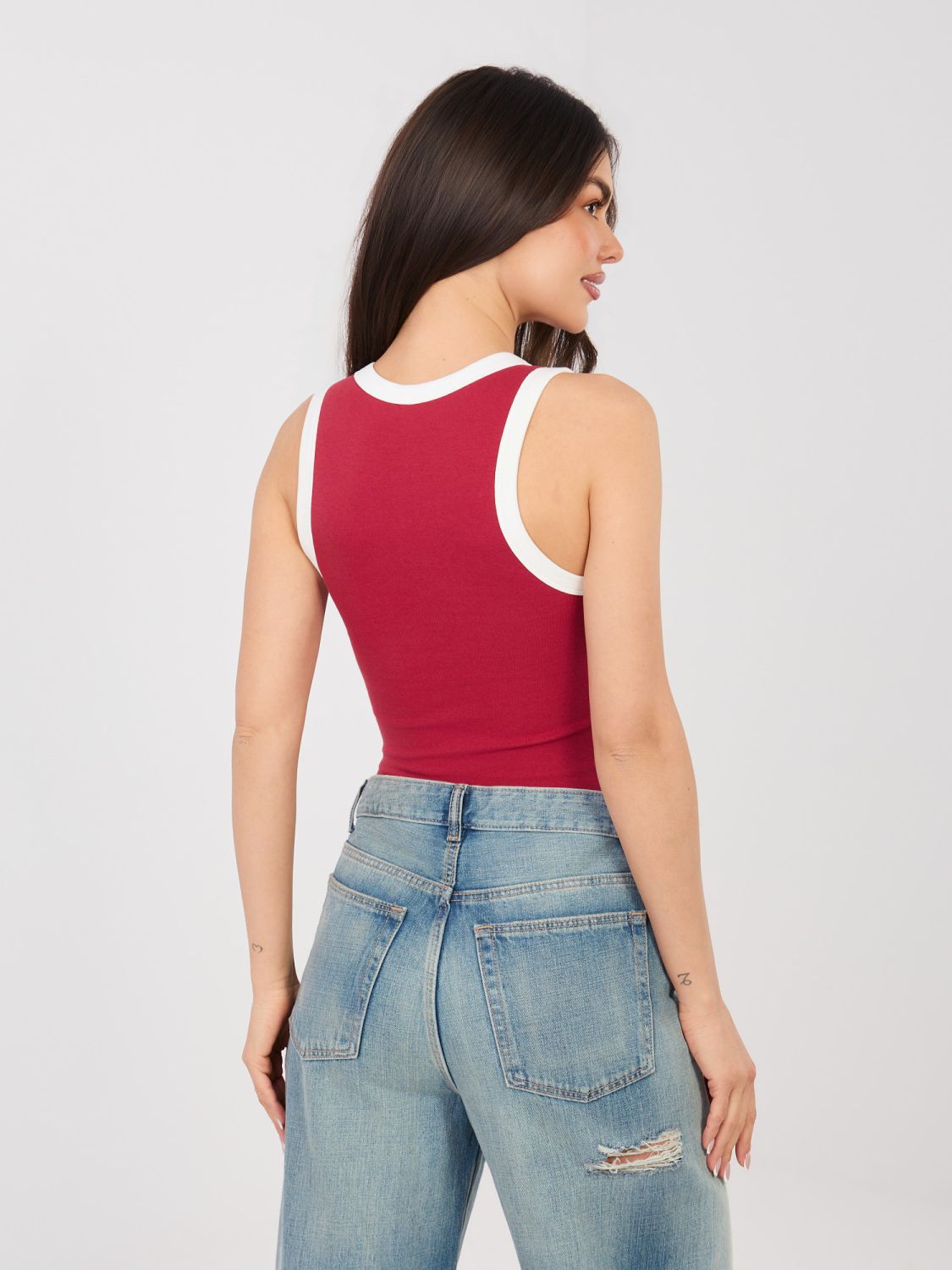 Top scurt din bumbac roșu fără mâneci