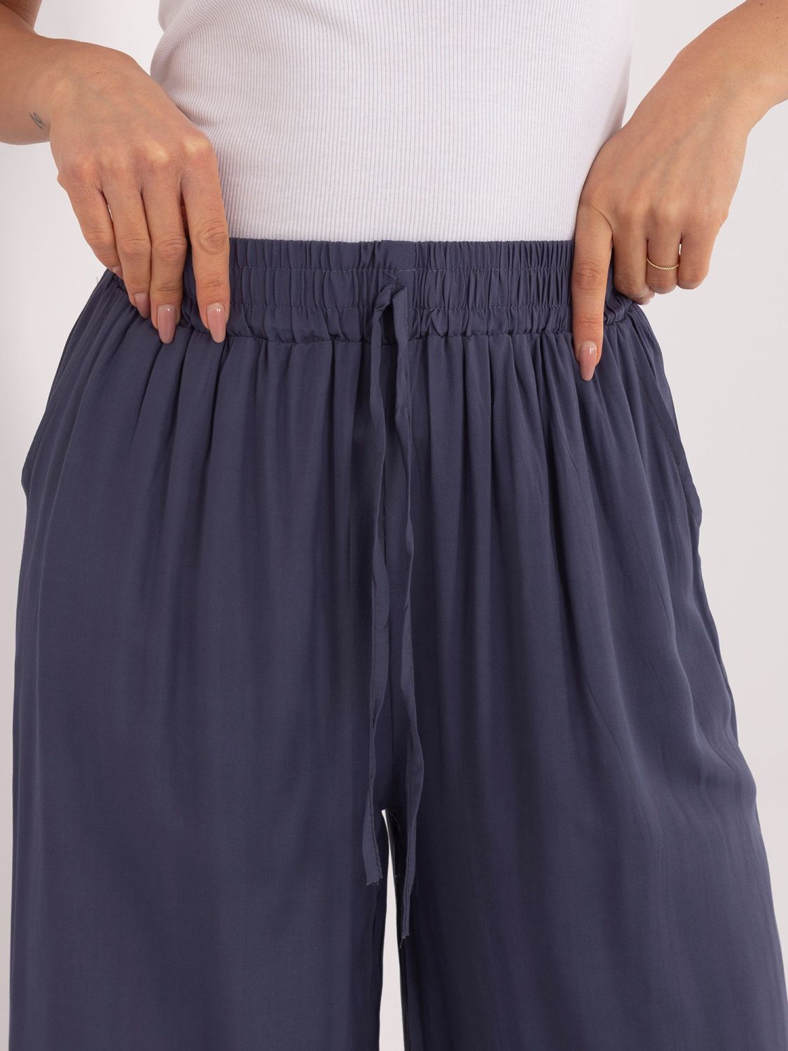 Pantaloni palazzo din vâscoză, bleumarin