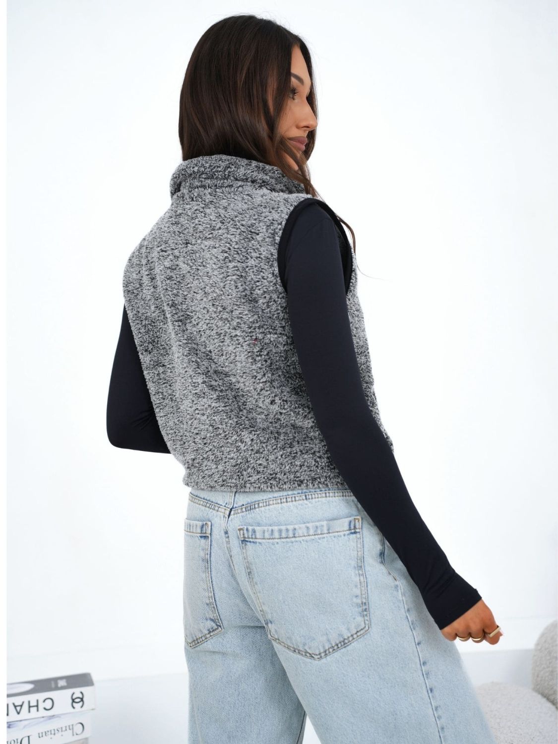 Vestă de damă din blană artificială gri închis