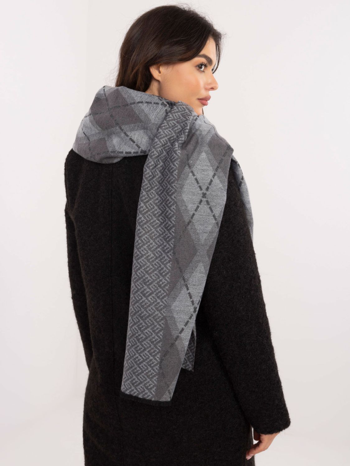 Eșarfă din viscoză gri închis cu model geometric