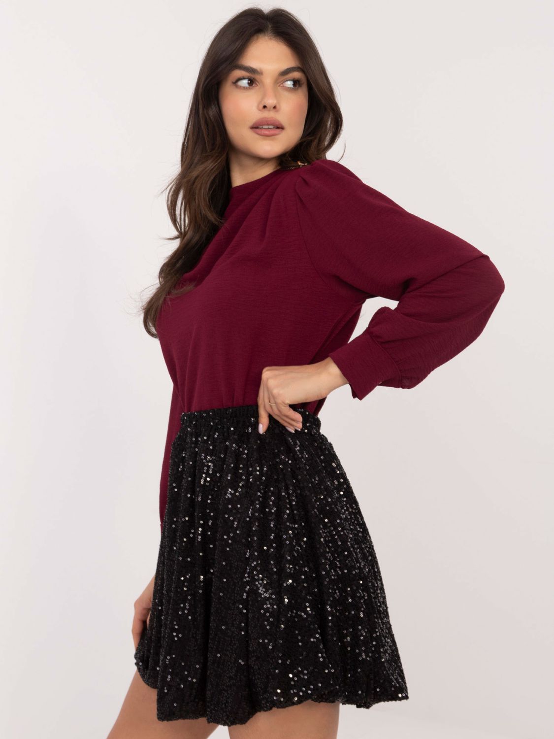 Fustă mini elegantă neagră cu paiete și căptușeală