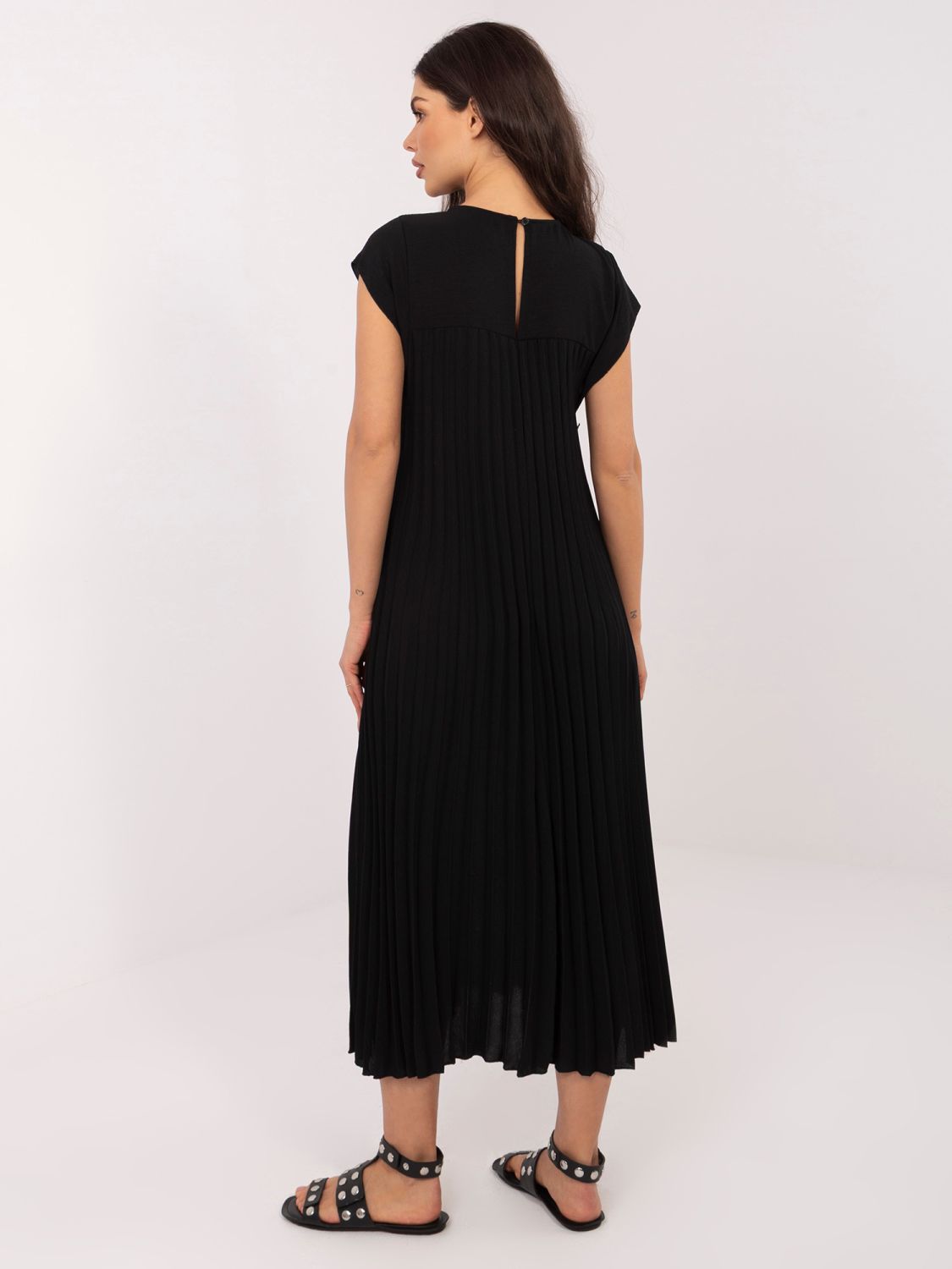 Rochie midi cocktail neagră cu buzunare