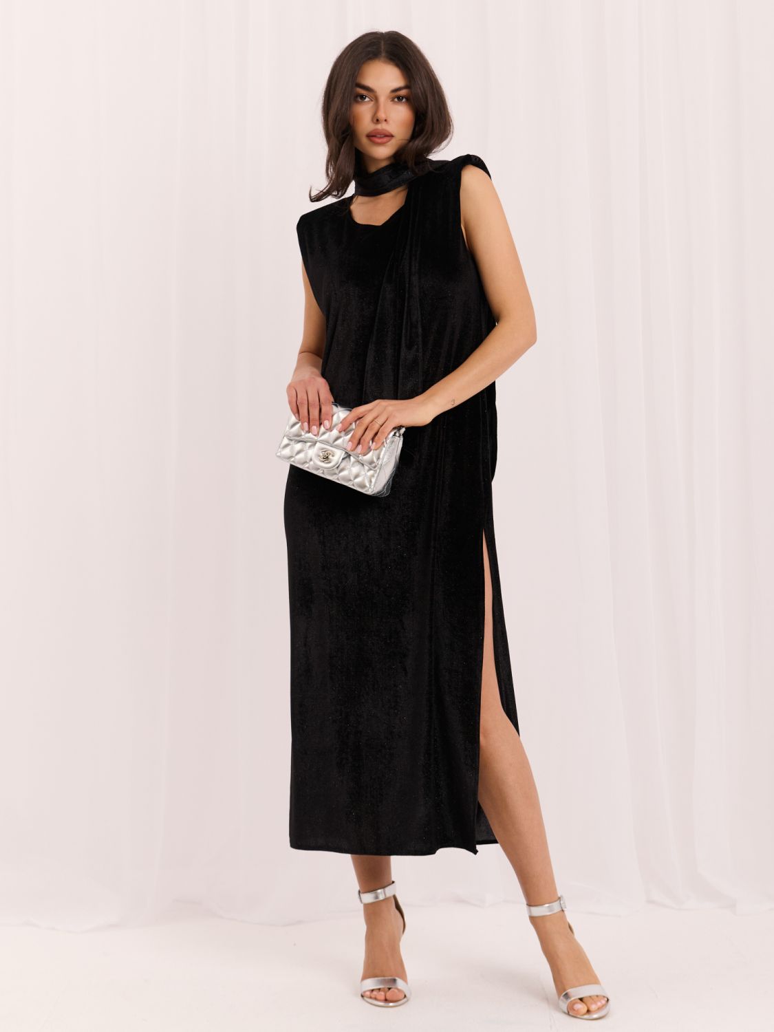 Rochie midi elegantă neagră cu curea
